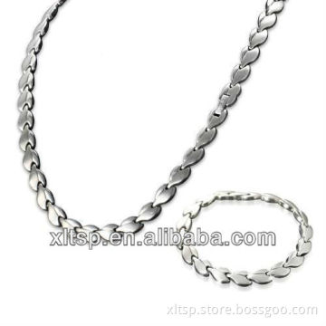 TT280 Fashion Heart Titanium Magnetic Necklace Set; leaf necklace set